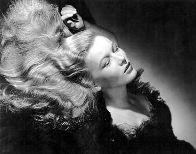 The US government officially asked Veronica Lake to change her hairstyle and 